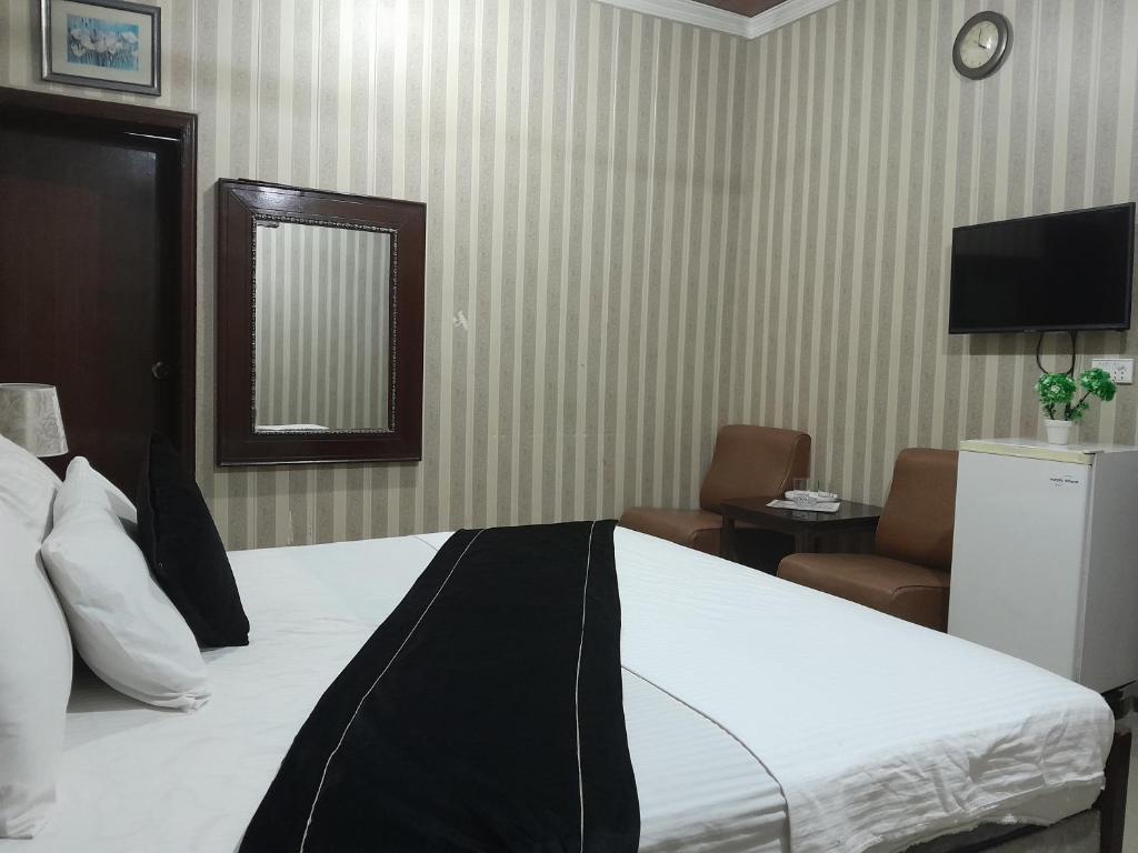Hotel Tulip INN Faisal Town - Habitación Doble Presupuestar