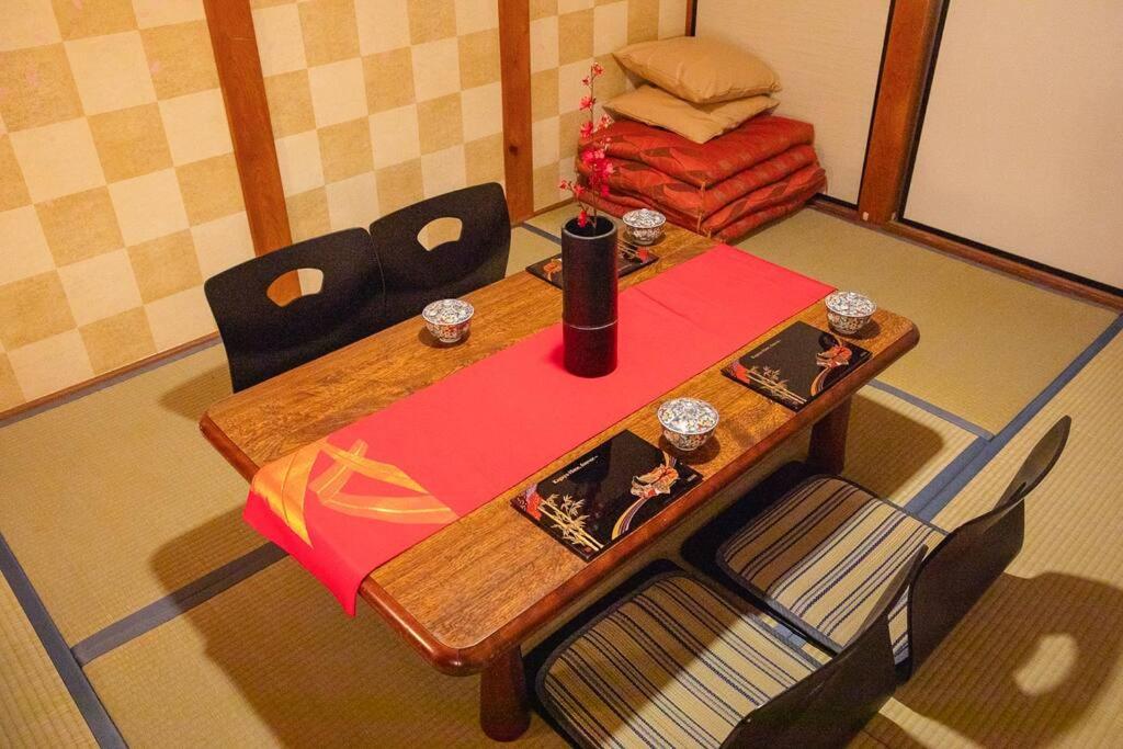 天下茶屋東にあるシーティングエリア