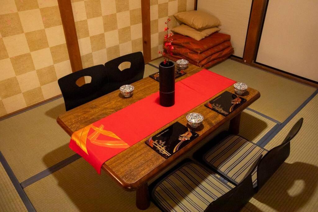 天下茶屋東にあるシーティングエリア