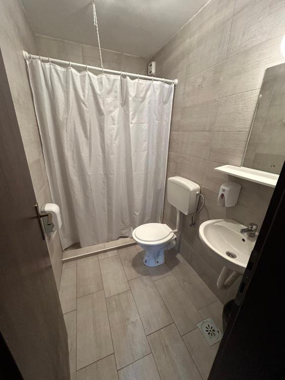Turistički centar Andrićgrad - Sala Familiar Con Baño