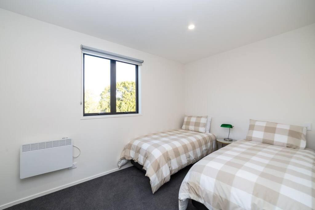 Luxe on Burgundy - Resim 27