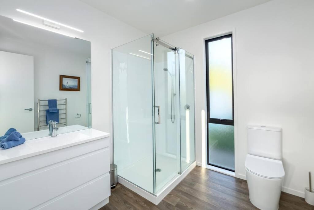 Luxe on Burgundy - Resim 26