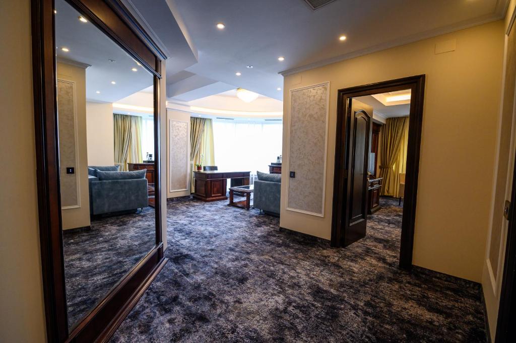 Hotel Bulevard - Resim 18