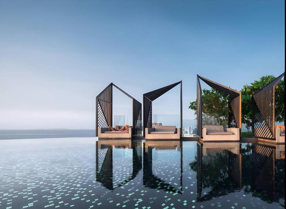 Gallery image of Central Pattaya Condo With Roof Top Pool in Pattaya Central