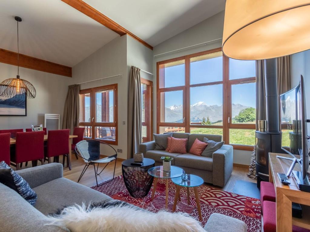 Photo de la galerie de l'établissement Duplex moderne avec piscine, spa et parking aux Arcs 1800 - FR-1-352-59, à Arc 1800