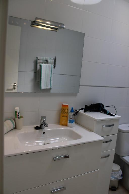 Kúpeľňa v ubytovaní El Piso del Puerto - Charm Apartment