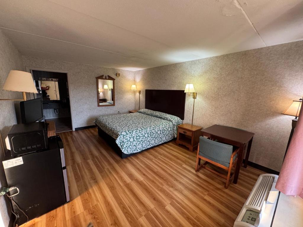 Riverfront Lodge - King Room - Non Fumatori