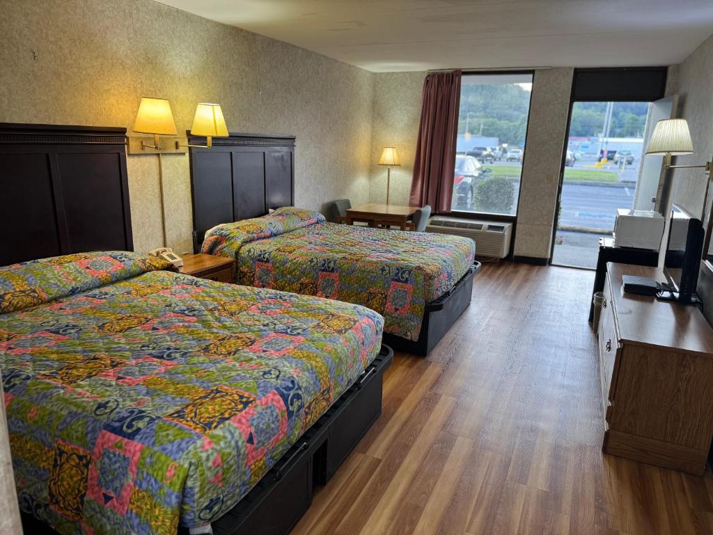 Riverfront Lodge - Camera Doppia Con Due Letti Matrimoniali - Non Fumatori
