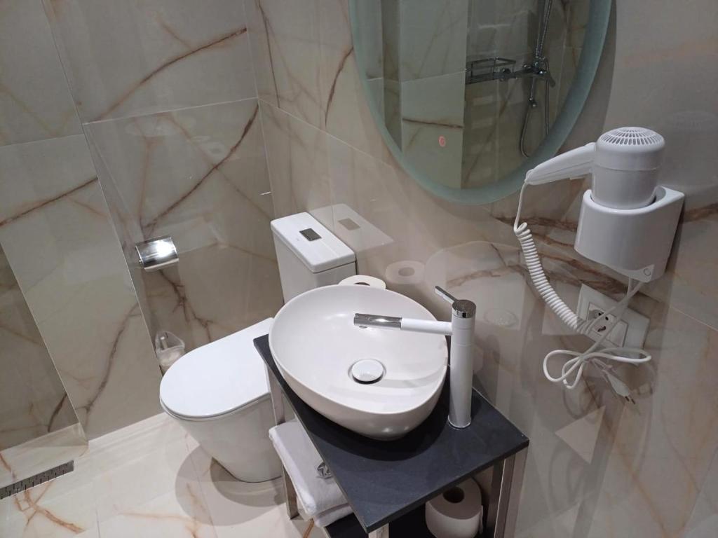 Koupelna v ubytování Oxygen Boutique Hotel