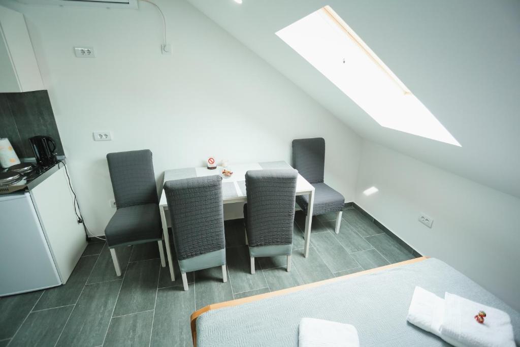 Posezení v ubytování Apartmani Davidović