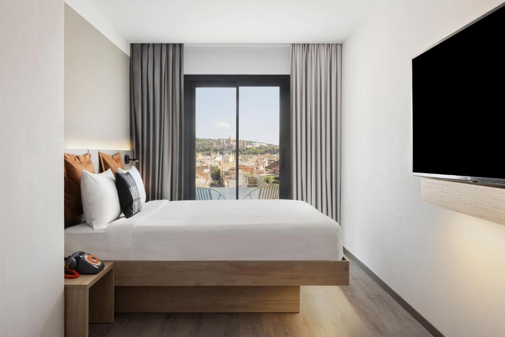 Moxy Barcelona - Resim 17