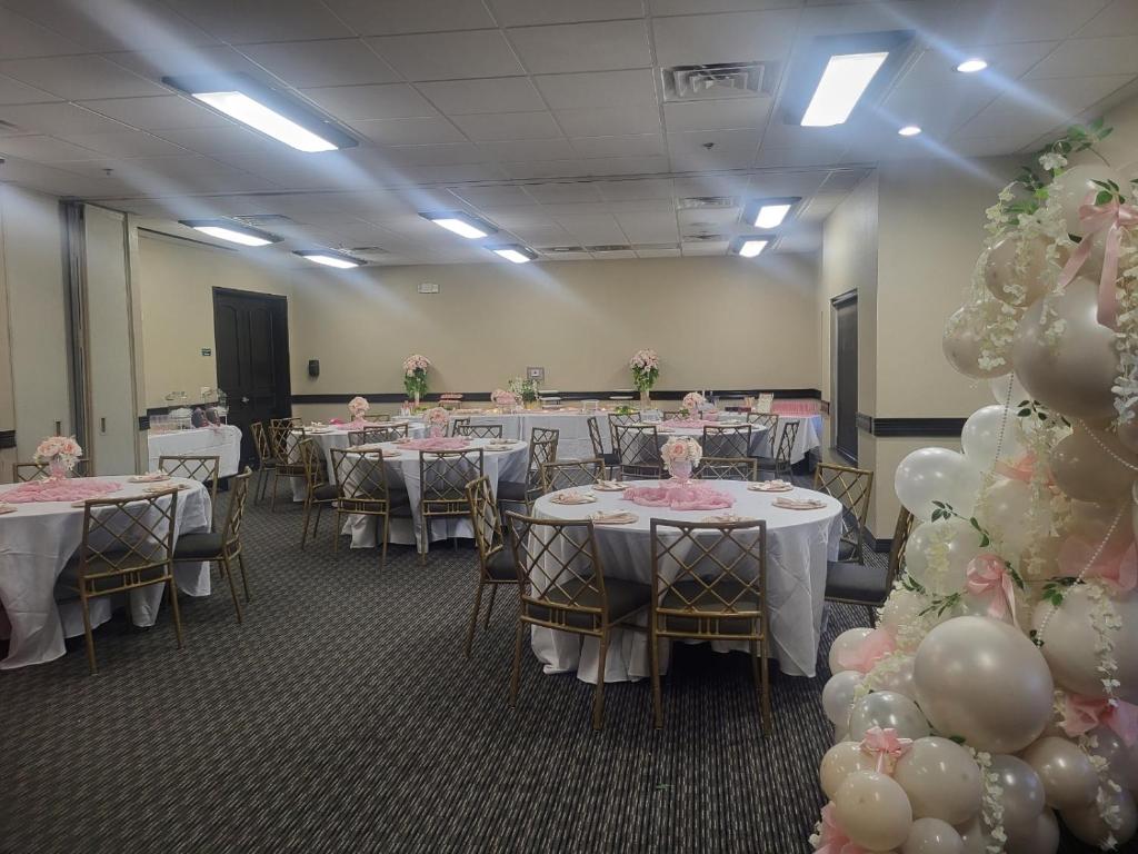 Restaurace v ubytování Hawthorn Suites by Wyndham Lubbock