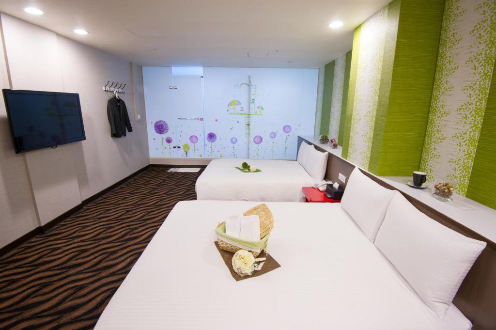 TV a/nebo společenská místnost v ubytování Hotel 6 - ZhongHua