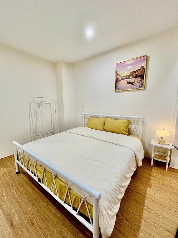 Postel nebo postele na pokoji v ubytování Lanni House