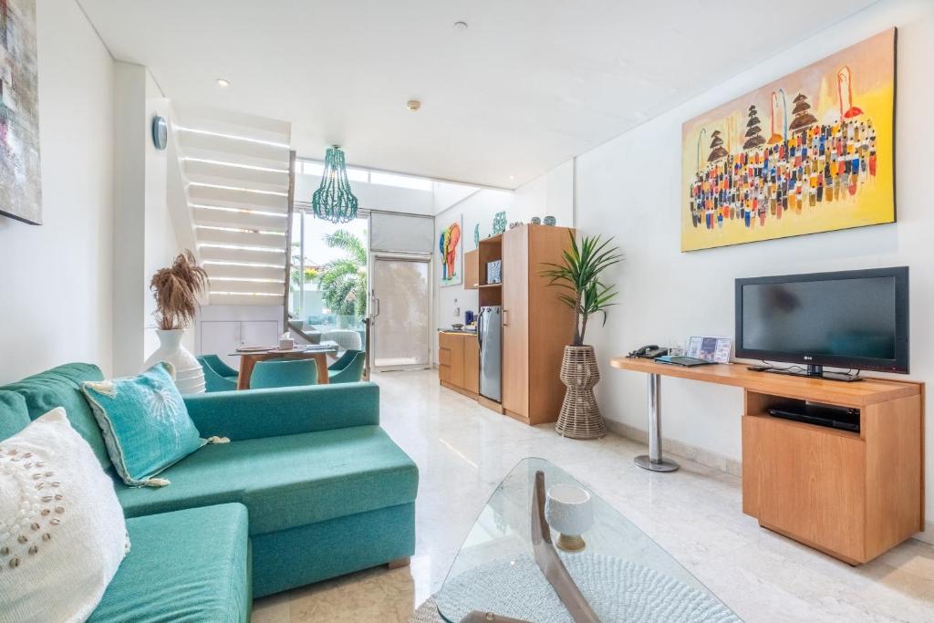 TV a/nebo společenská místnost v ubytování AQ-VA Hotel & Villas Seminyak