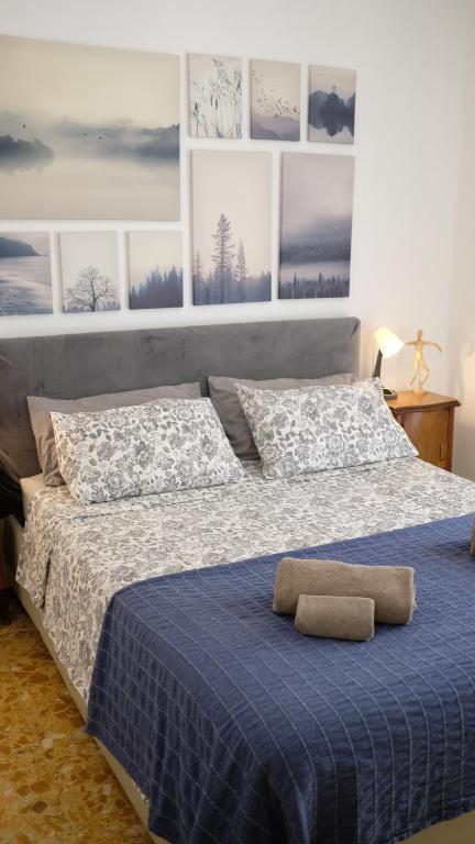 A bed or beds in a room at NEW, True-stevere Amazing Double Bed for 5 pax