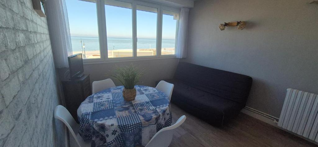 residence du bord de mer 9 appartements face a la mer - Apartamento Con Vista Al Mar