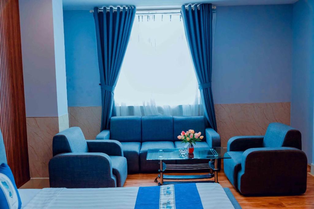 Linh Phuong 3 Hotel - Deluxe Triple Room