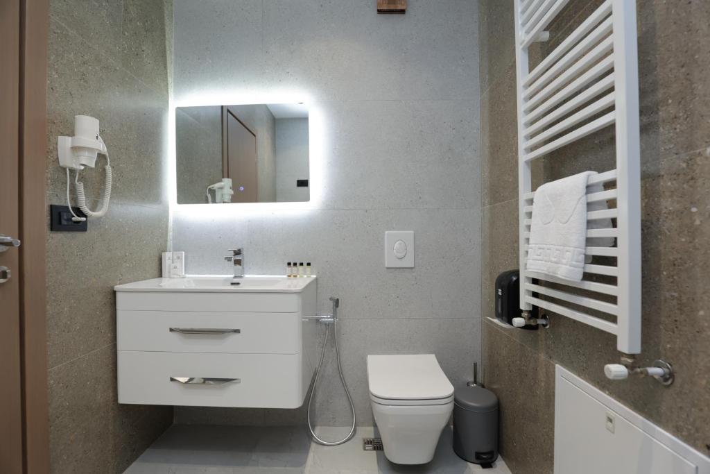 Koupelna v ubytování Residence Inn Tirana