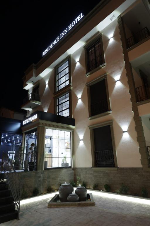 Budova, kde se hotel nachází