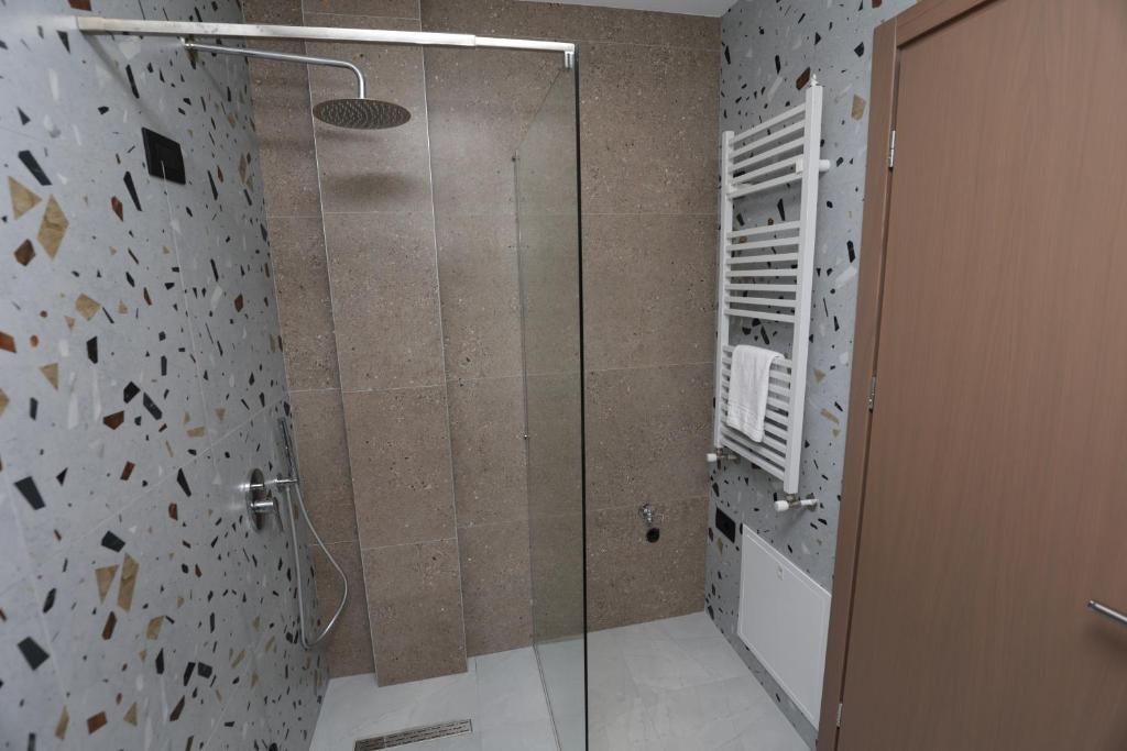 Koupelna v ubytování Residence Inn Tirana