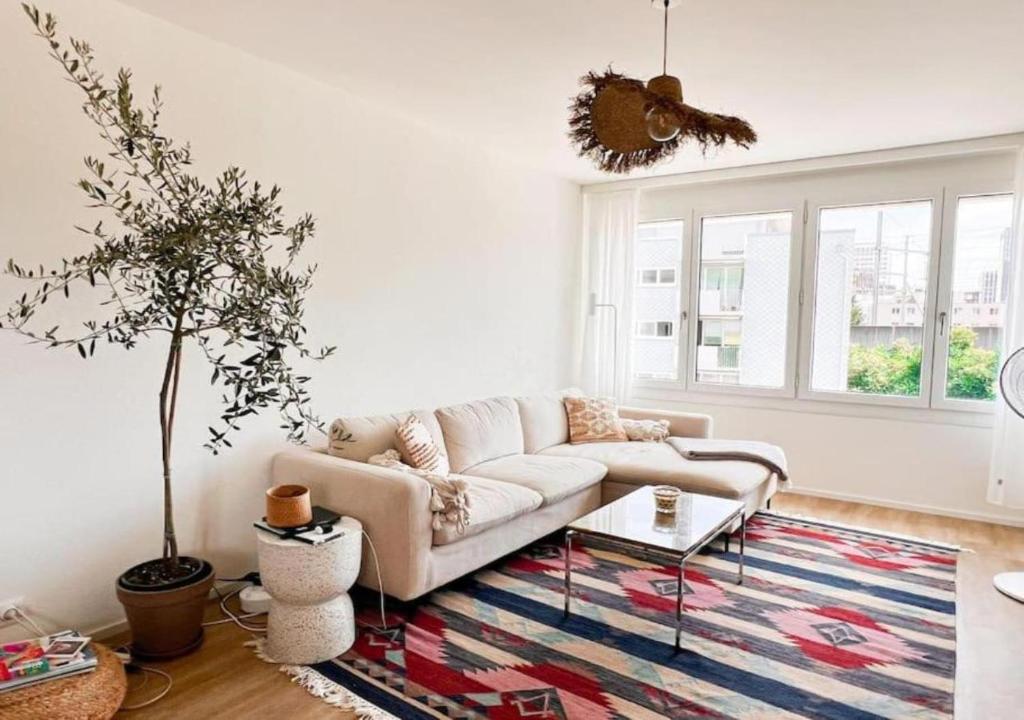 Χώρος καθιστικού στο Moderne Wohnung in Zürich Oerlikon! -201-