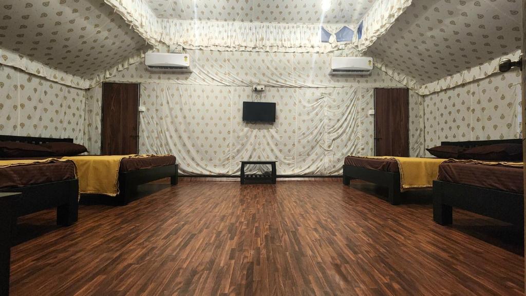 Woods Creek - Dormitorio Mixto De 8 Camas