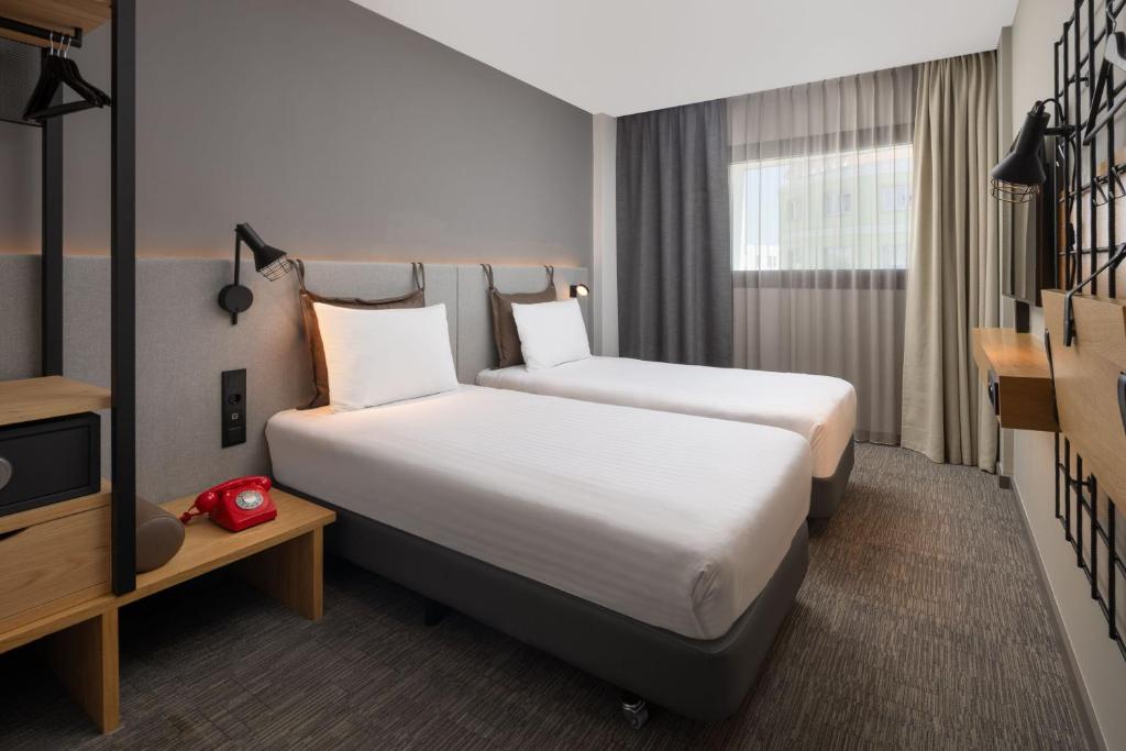 Moxy Lisbon City - Resim 22