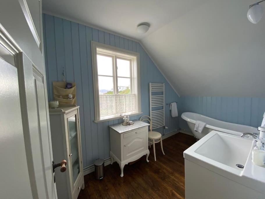 Koupelna v ubytování Villa Stykkisholmur