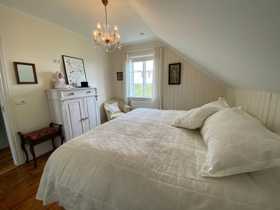 Postel nebo postele na pokoji v ubytování Villa Stykkisholmur