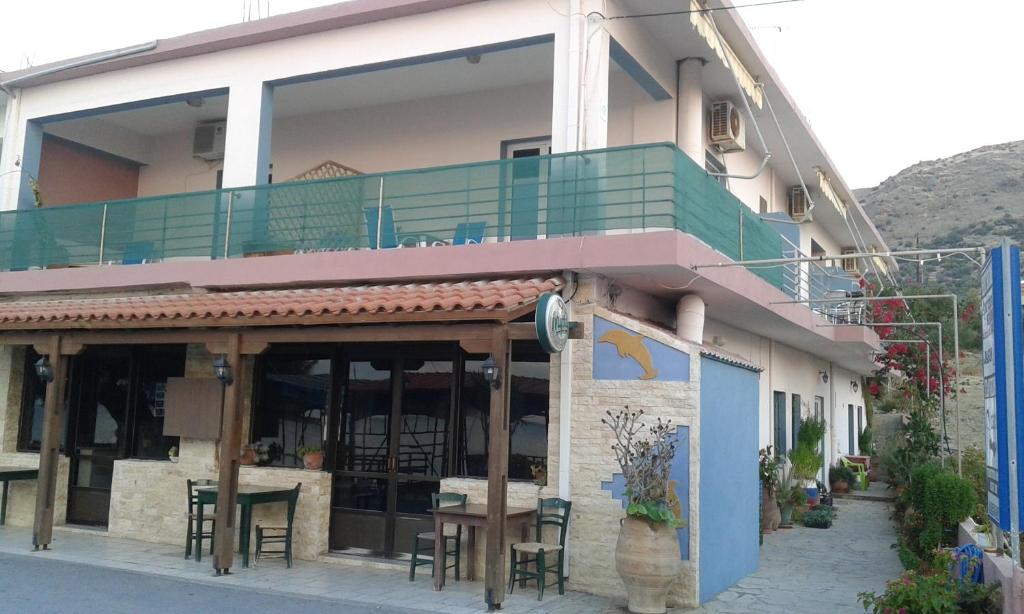 Nespecifikovaný výhled na hory nebo výhled na hory při pohledu z hotelu