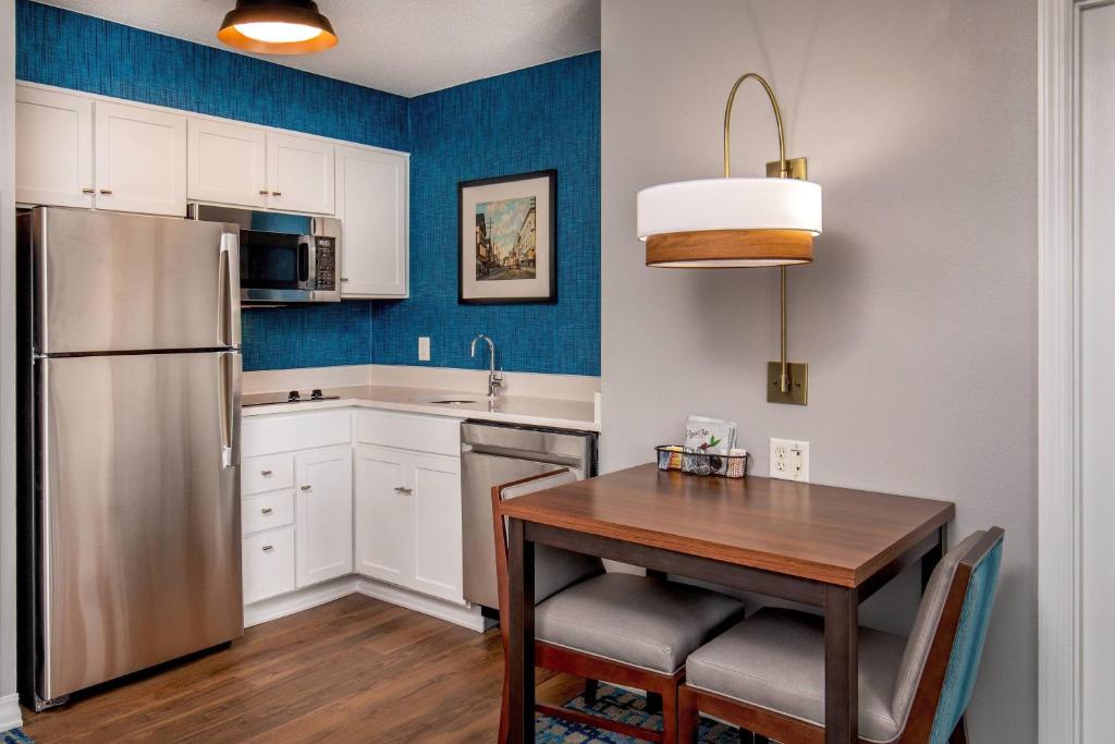 Residence Inn by Marriott Boston Woburn - Suite 1 Chambre Lit Queen-Size Avec Canapé-Lit