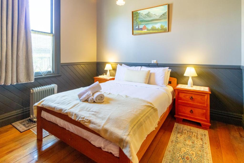 Charming 3-Bedroom Retreat - Resim 27