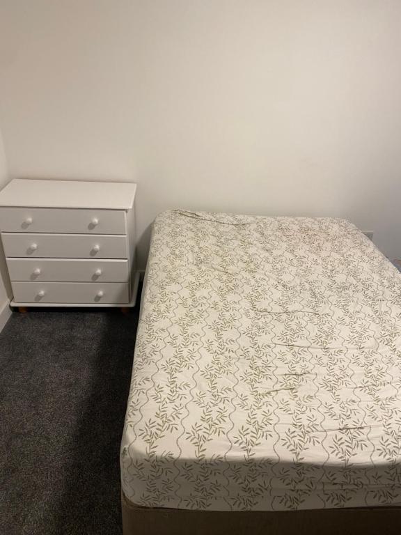 Postel nebo postele na pokoji v ubytování Havens pace