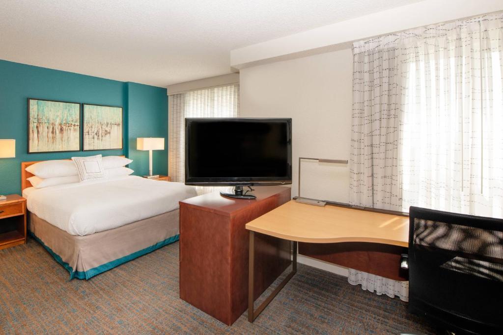 Residence Inn by Marriott Newark Silicon Valley photo