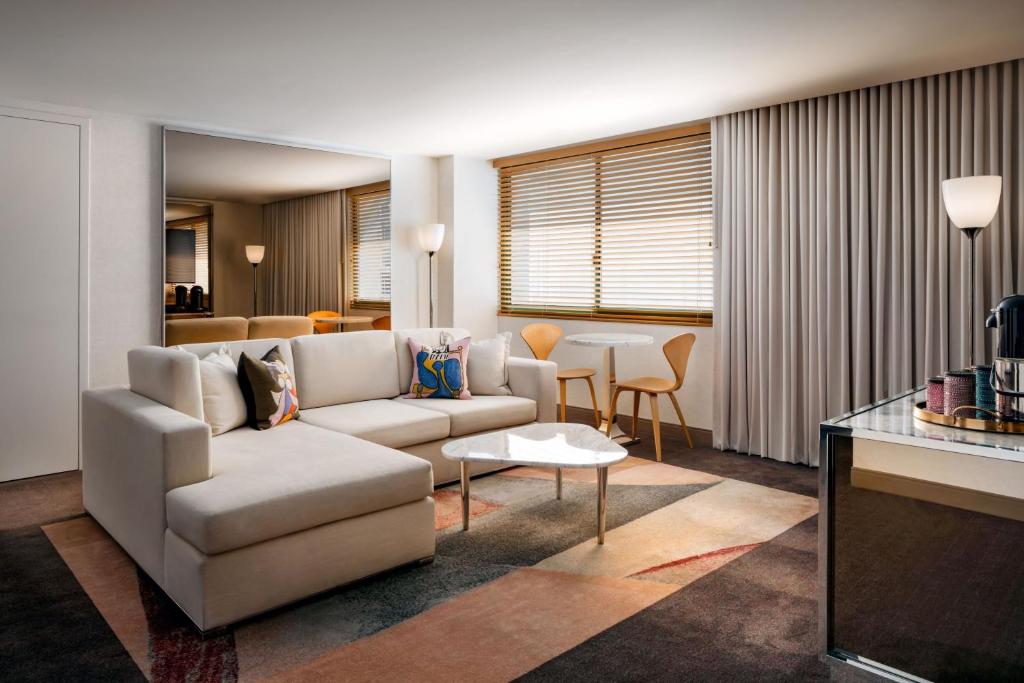 SLS Hotel, a Luxury Collection Hotel, Beverly Hills photo