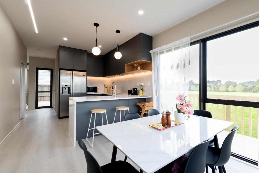 Η κουζίνα ή μικρή κουζίνα στο Stylish Family Parkside Escape near Westgate