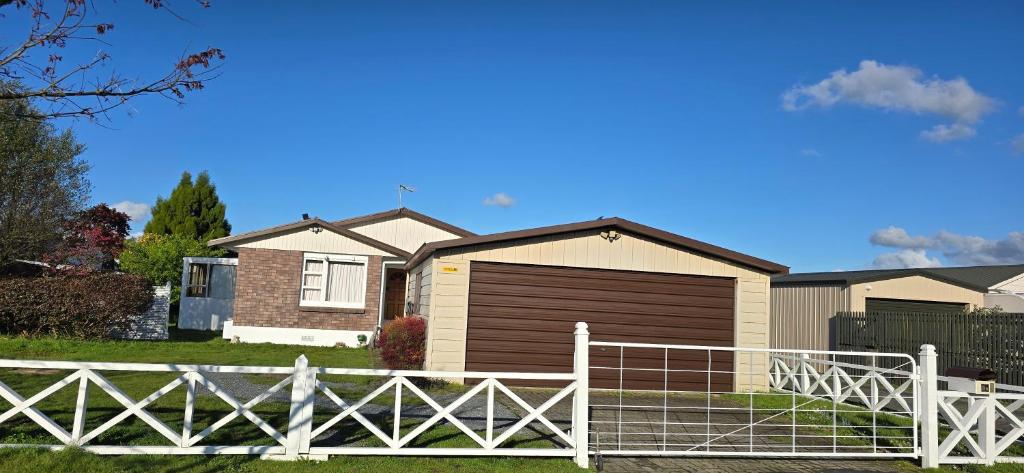 A Cosy Home Away From Home - Resim 14