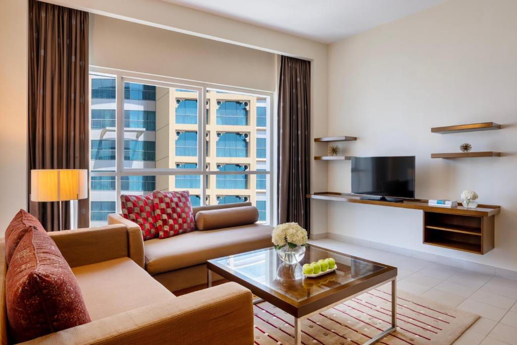 Grand Millennium Al Wahda Executive Apartments - Resim 22