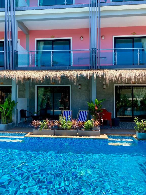 Lanta Just Come Bungalow - 6