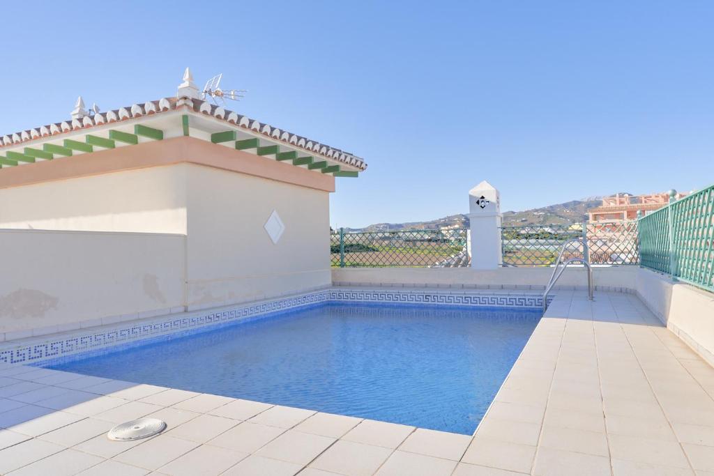 Bazén v ubytování Strand Appartement met Zwembad TD04 by HolidayAndaluz nebo v jeho okolí