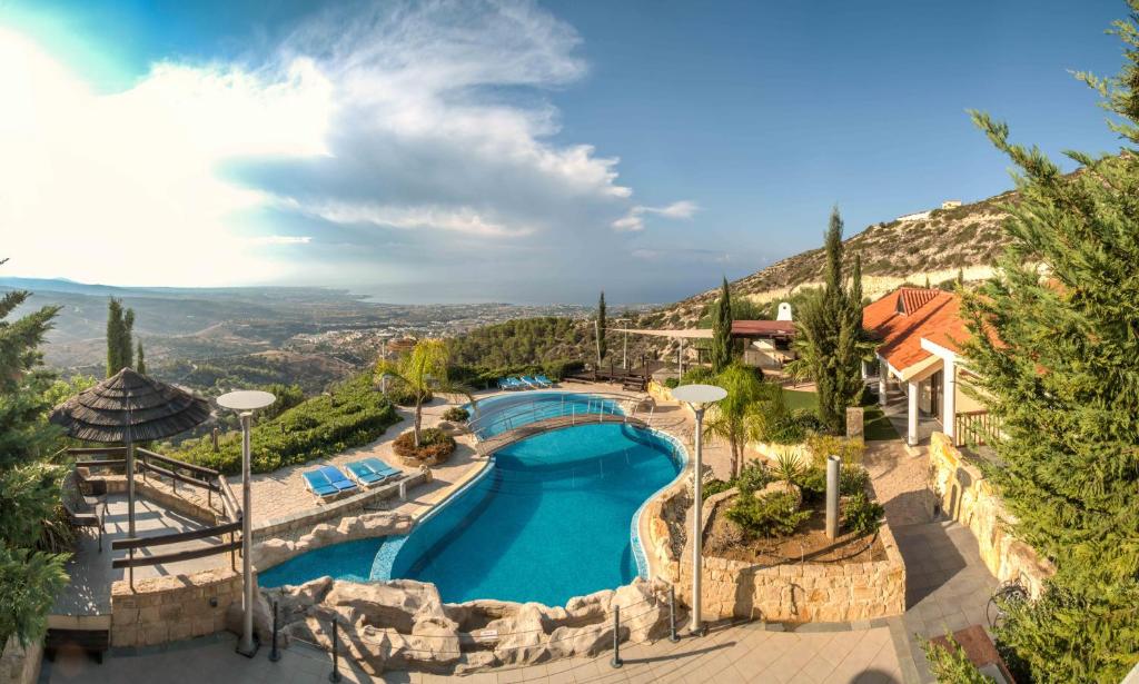 Bazén v ubytování Oceania & Panorama Villas nebo v jeho okolí