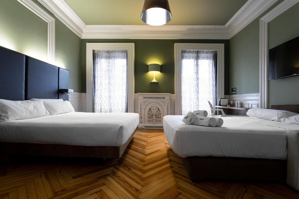 Petit Palace Lealtad Plaza - 