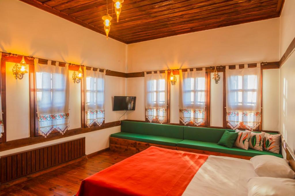 Saffronia1900 Butik Otel - Chambre Roi Avec Vue Sur Le Jardin