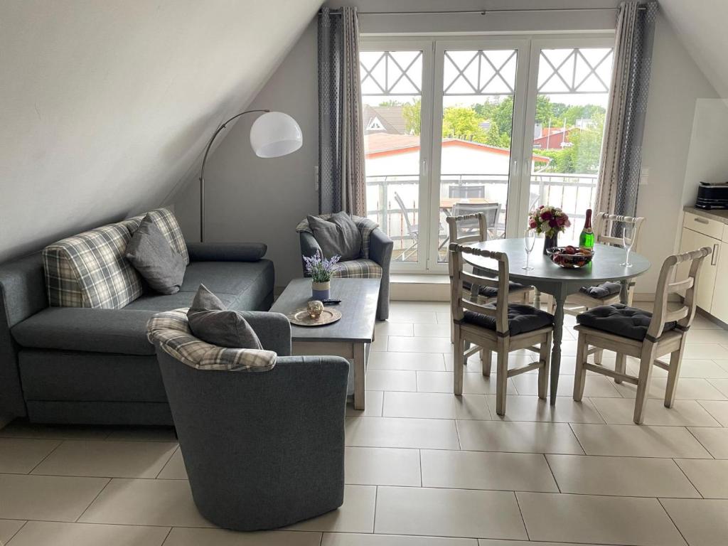 Posezení v ubytování Ferienwohnung Hafenstrasse