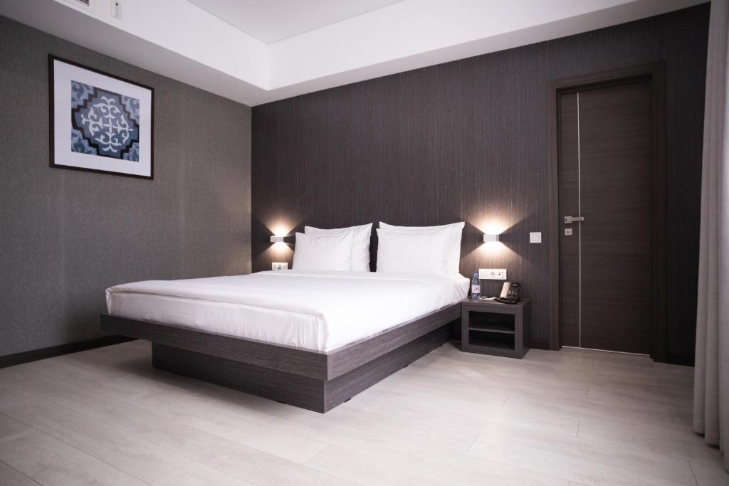 Resident Hotel Kazybek Bi - Suite