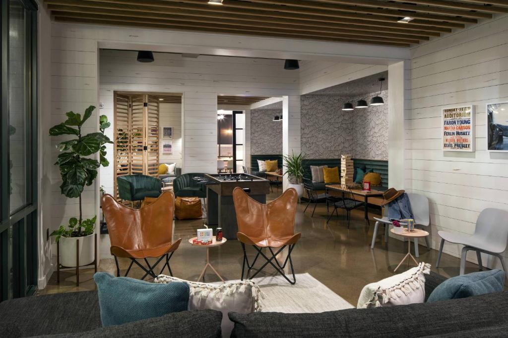 MOXY Memphis Downtown photo