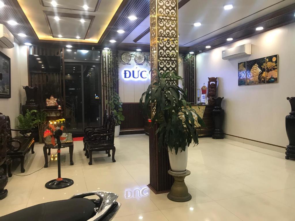Khu vực ghế ngồi tại Đức Lộc 2 Hotel