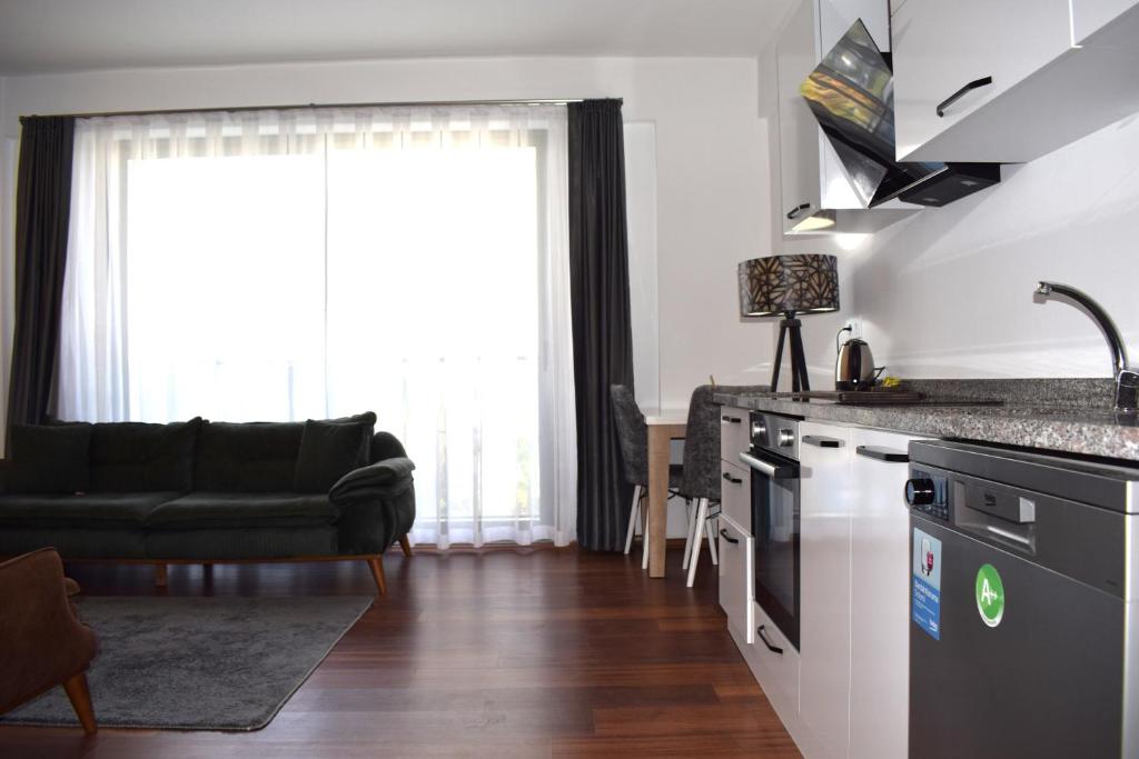 Kuchyň nebo kuchyňský kout v ubytování Side Mira Palace & Spa