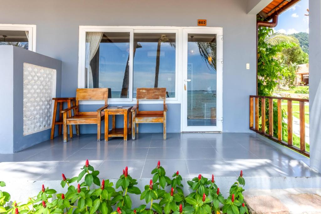 Cosian Bay Phu Quoc Resort - Bungalow - Beach Front